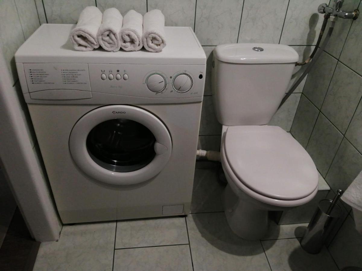 Self Check-In Targi Lotnisko Parking B Apartment Познан Екстериор снимка